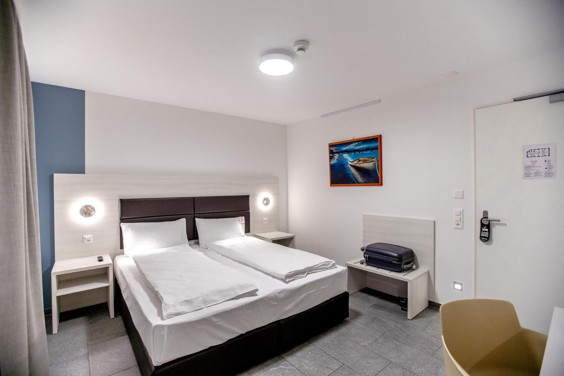 Miralago Locarno Easy Rooms Muralto Ruang foto