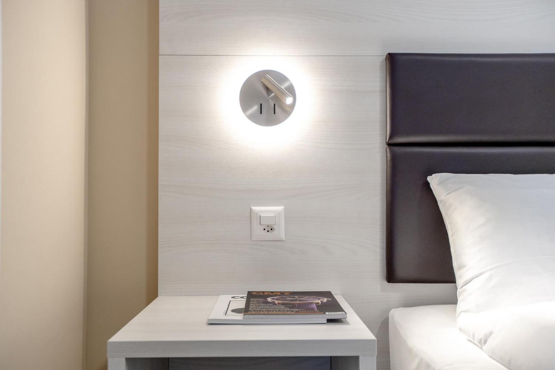 Miralago Locarno Easy Rooms Muralto Bagian luar foto
