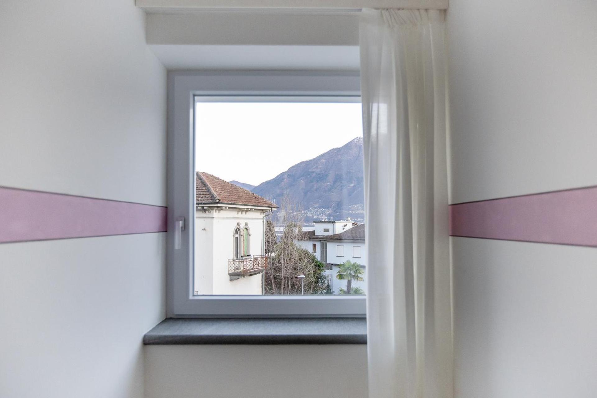 Miralago Locarno Easy Rooms Muralto Bagian luar foto