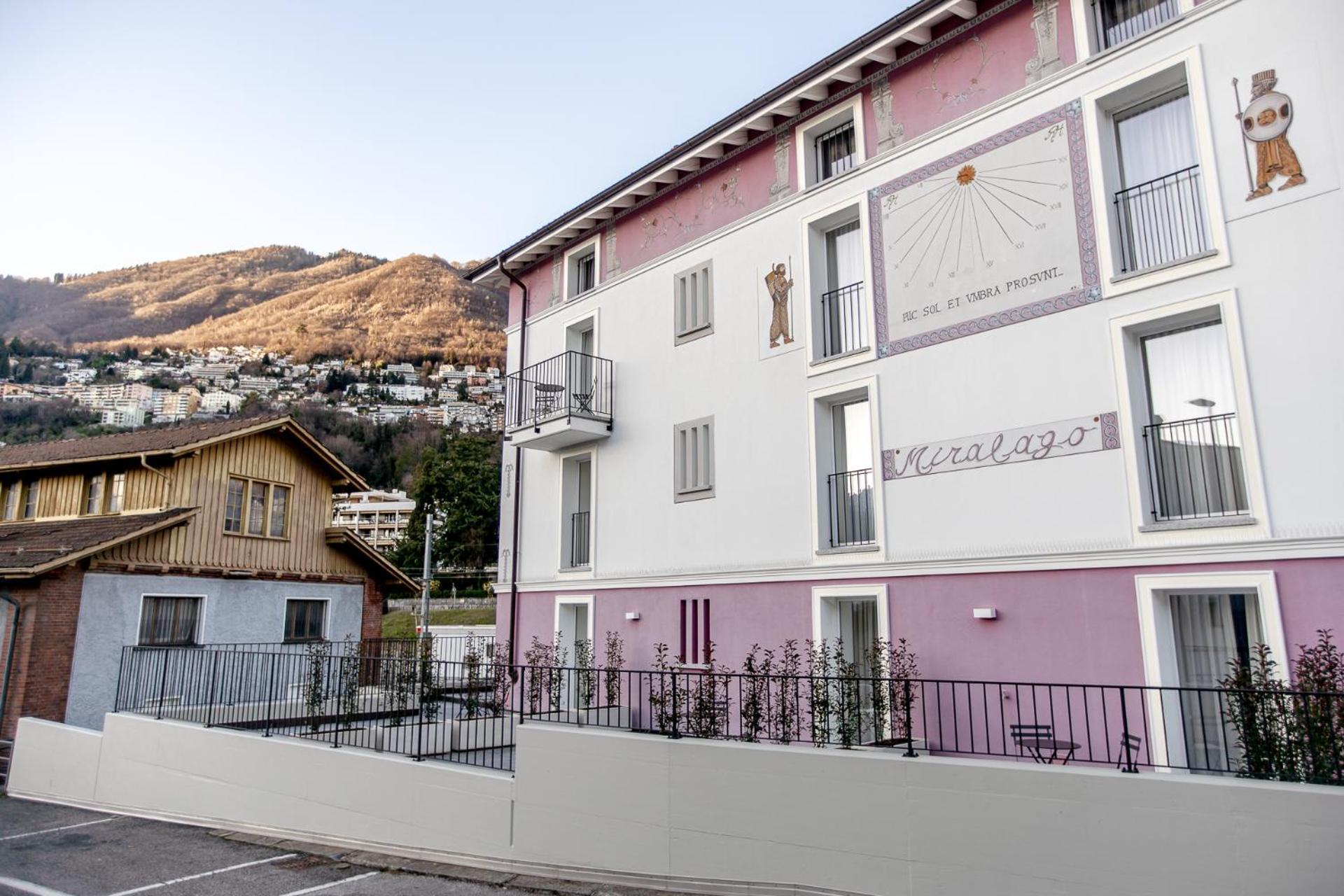 Miralago Locarno Easy Rooms Muralto Bagian luar foto
