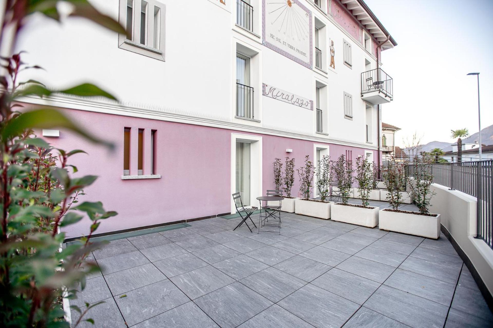 Miralago Locarno Easy Rooms Muralto Bagian luar foto