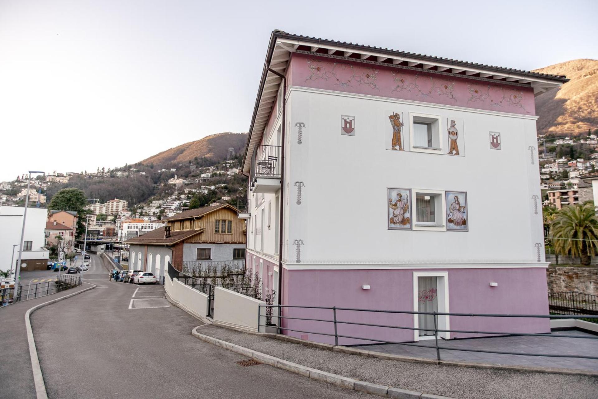 Miralago Locarno Easy Rooms Muralto Bagian luar foto