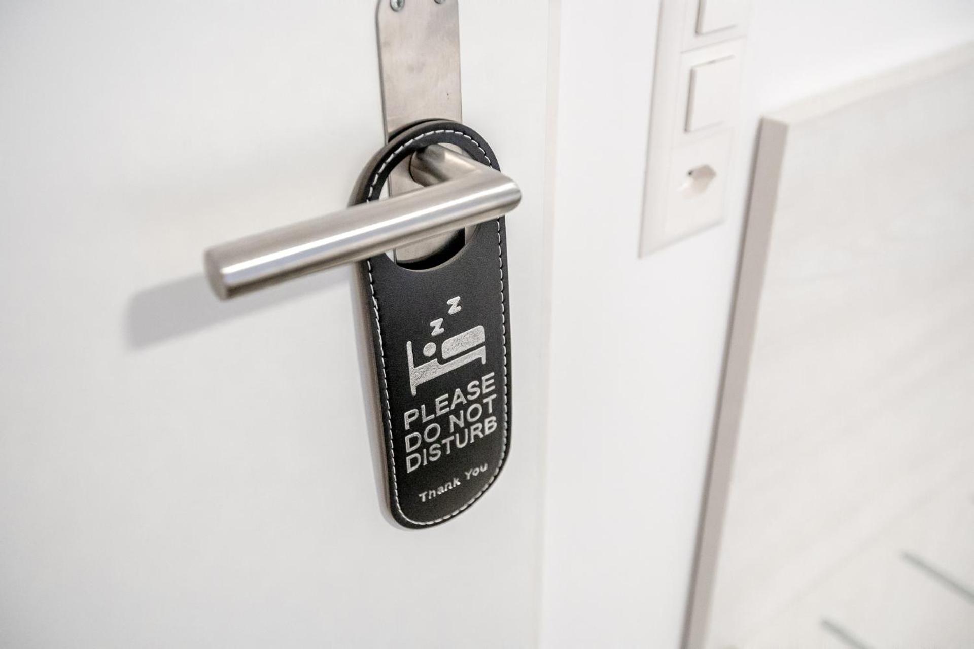 Miralago Locarno Easy Rooms Muralto Bagian luar foto