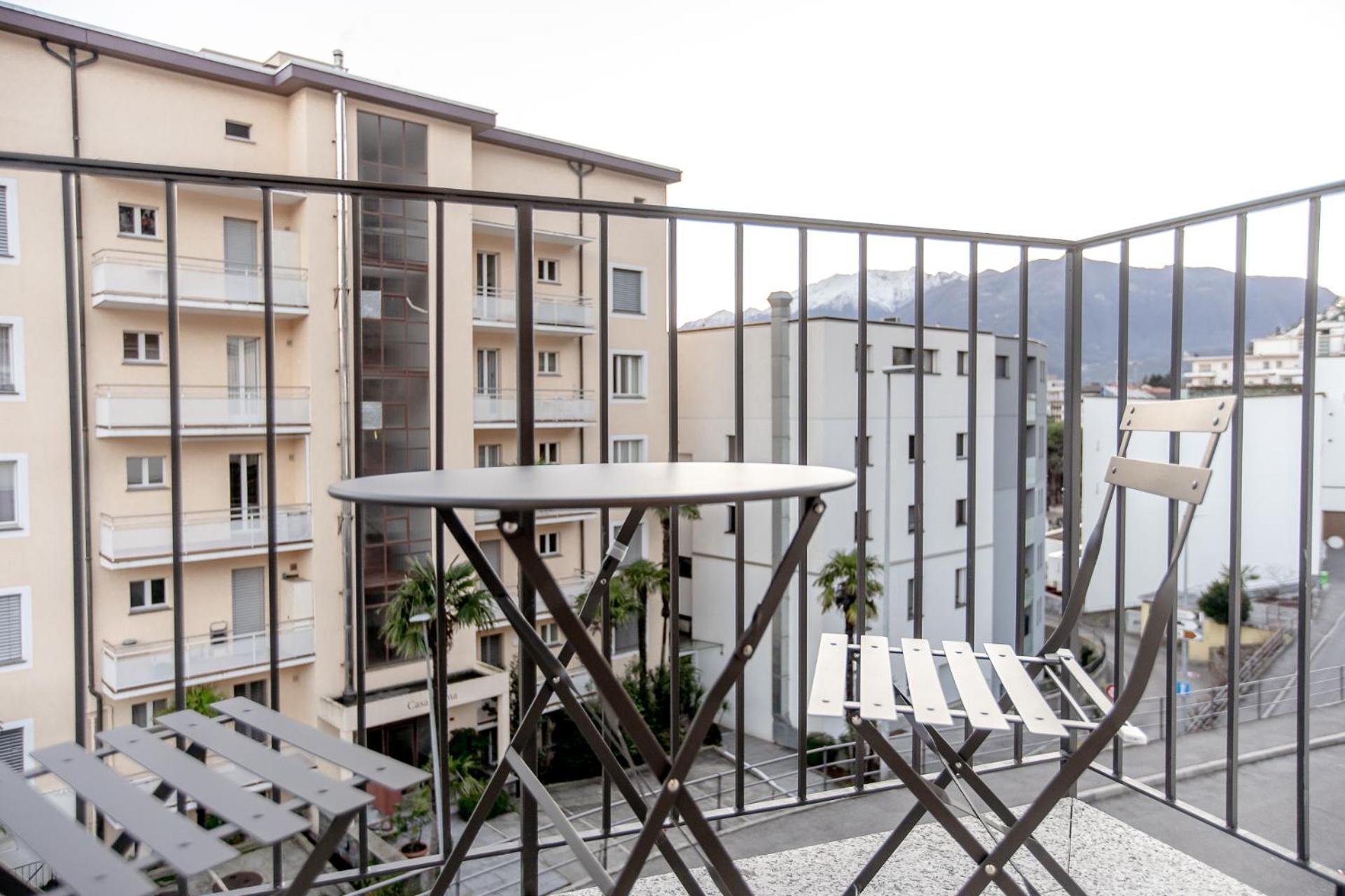 Miralago Locarno Easy Rooms Muralto Bagian luar foto