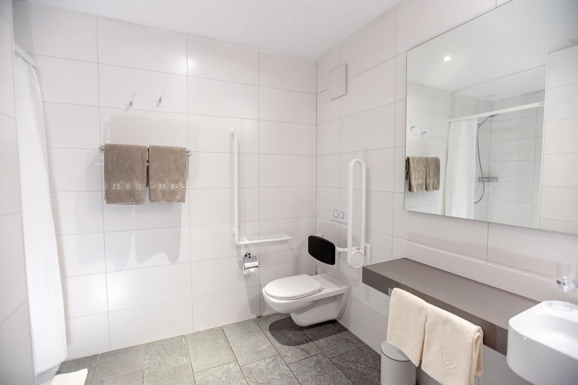 Miralago Locarno Easy Rooms Muralto Ruang foto