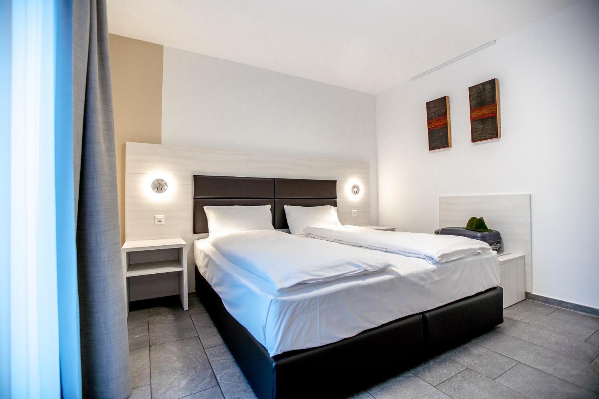 Miralago Locarno Easy Rooms Muralto Bagian luar foto